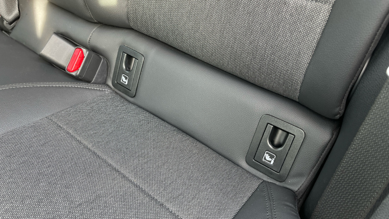 Toyota Corolla 2.0 VVT-i Hybrid Design 5dr CVT Hybrid Estate